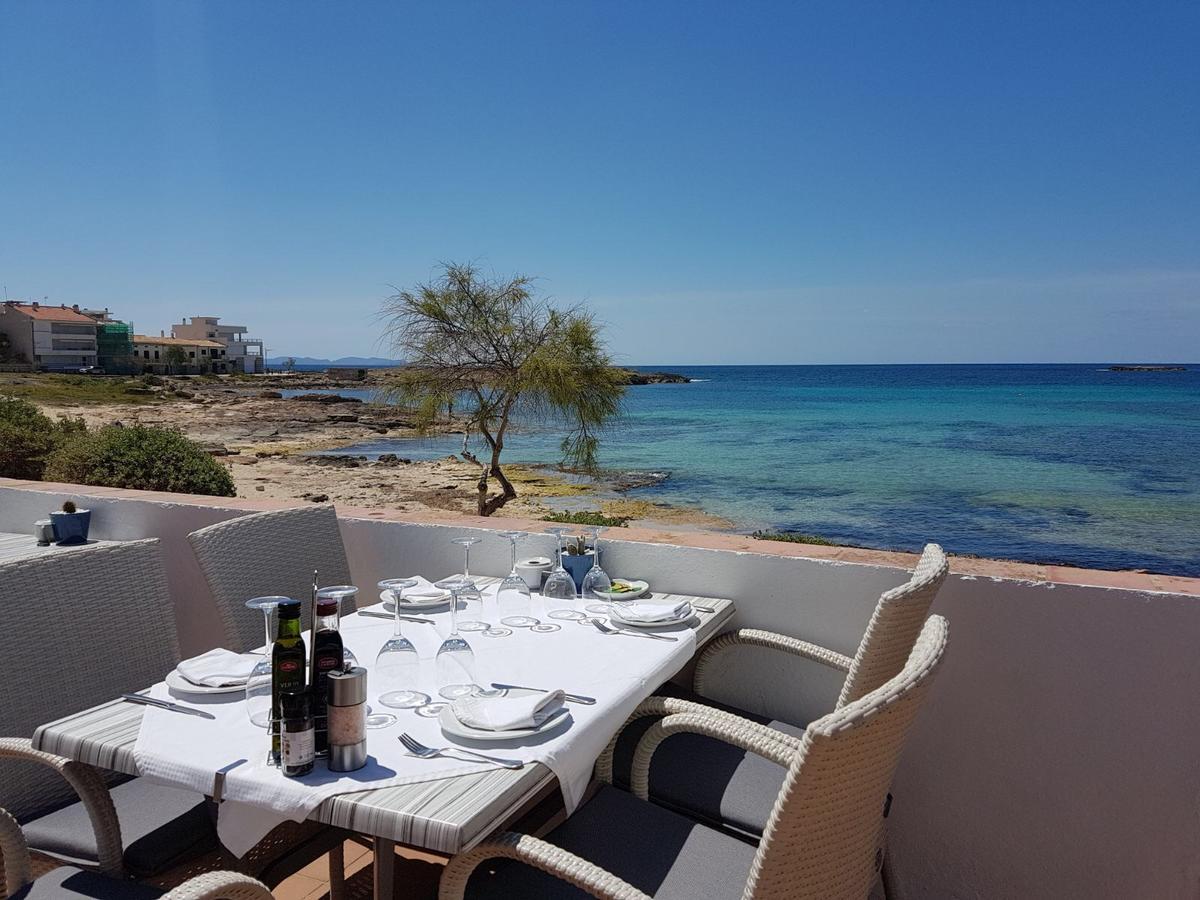 Hostal Restaurante Playa Colonia de Sant Jordi Exterior foto